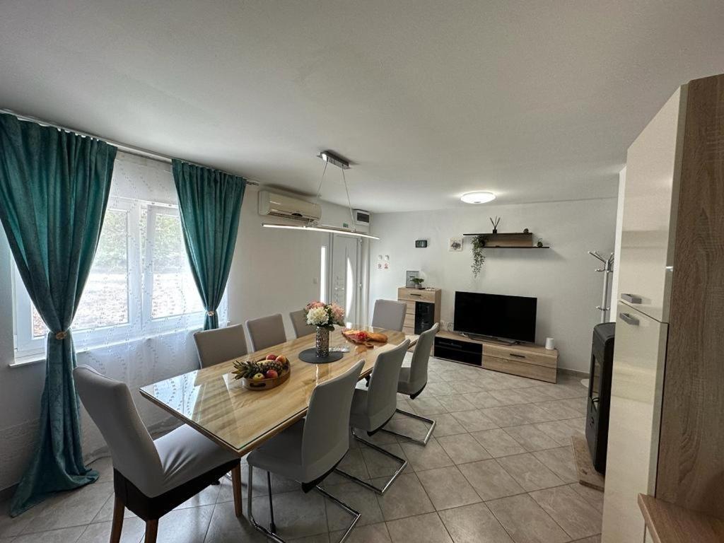 Villa Green Hill, Cista Velika, Imotski 오미스 외부 사진